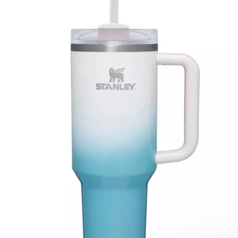 NEW~ STANLEY QUENCHER H2.0 FLOWSTATE 40 oz TUMBLER ~ POOL OMBRE